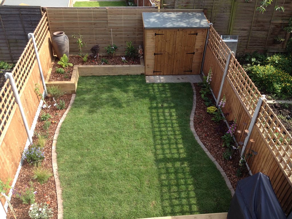 Walthamstow small garden, London lawn